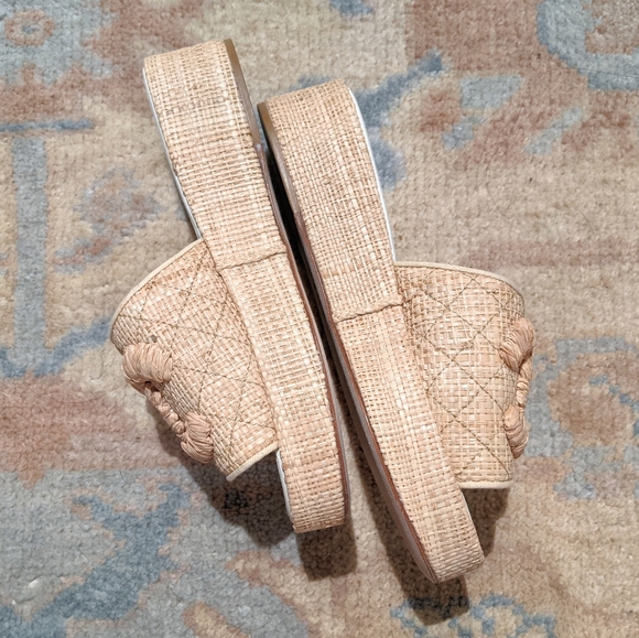 Chanel💯19P CC Logo Platform Mules Sandals 39/8.5 - Picture 8 of 10